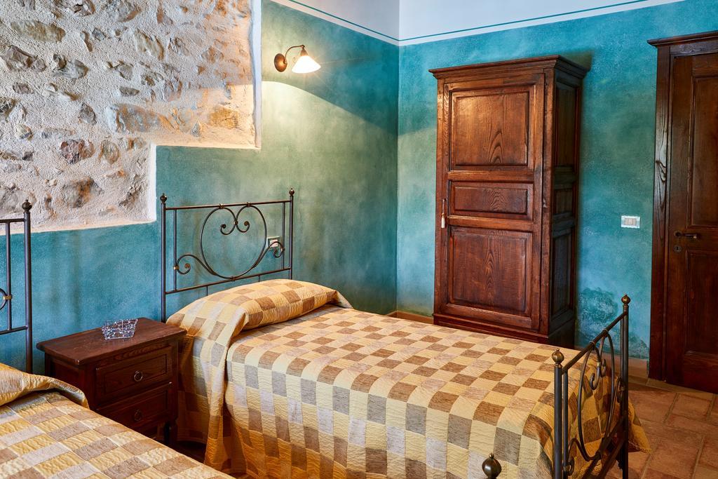 Agriturismo Il Molino Antico - 5 Girasoli Spoleto Bagian luar foto
